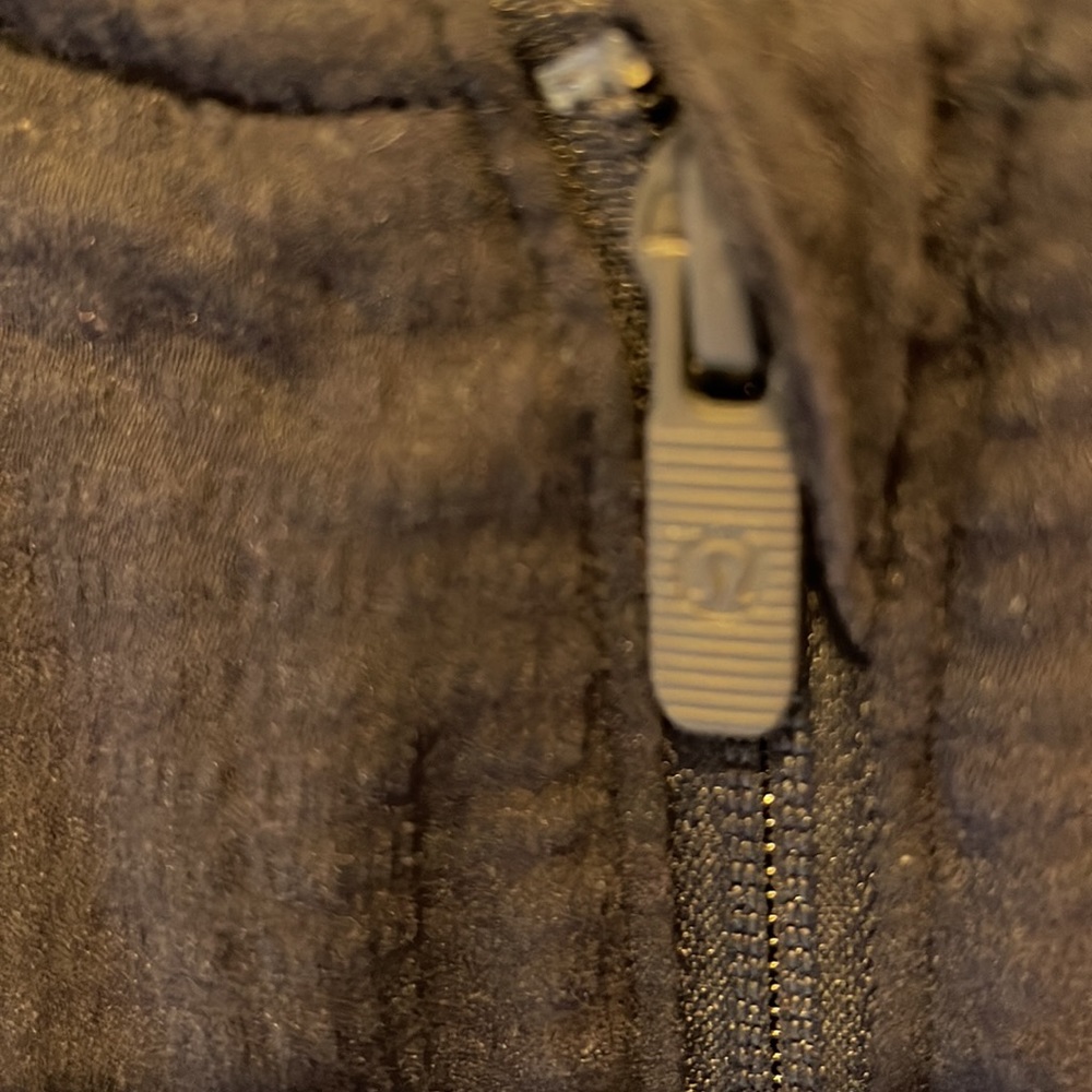 Lululemon Cropped Jacket, 10 - Picture 5 of 5